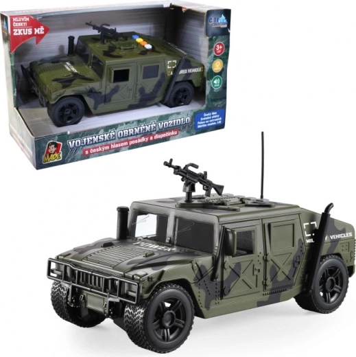 Katonai autó fénnyel és magyar hanggal 24 cm