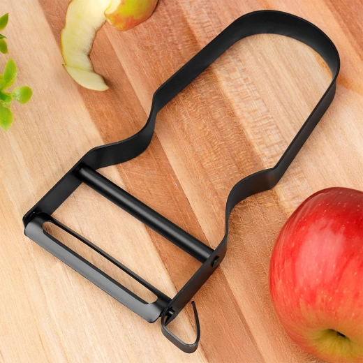 Ergonomikus fogás és felakasztható kialakítás