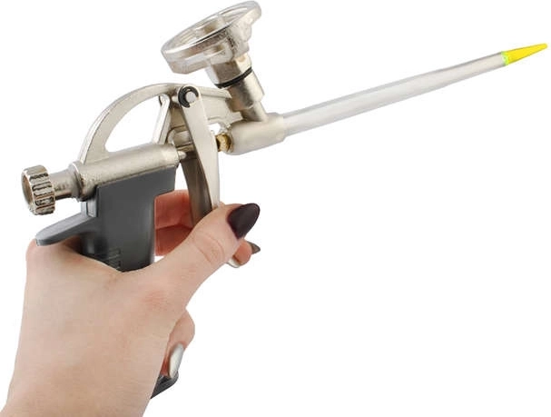 Ergonomikus markolat és kényelmes fogás