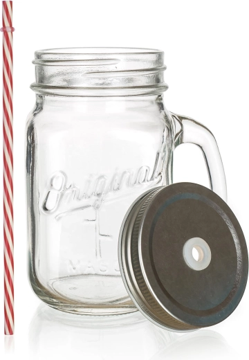 Kényelmes ivás szívószállal