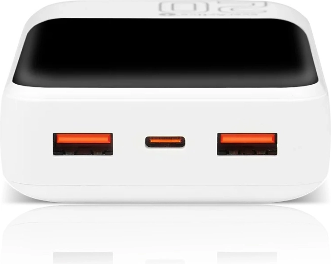 Három port az egyidejű tápláláshoz