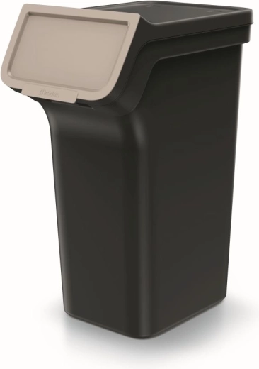 Kényelmes, rögzíthető fedél