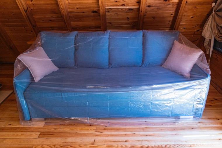 Átlátszó fólia a bútor teljes letakarásához