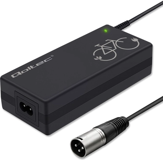 Gyors és biztonságos töltés 42 V / 2 A