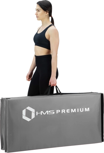 Összecsukható kialakítás és könnyű hordozhatóság