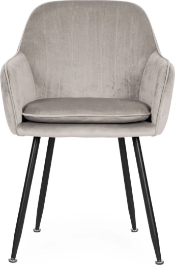 Kényelem kartámasszal és habszivacs ülőlappal