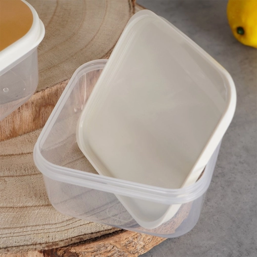 Szorosan záródó fedelek és biztonságos anyagok