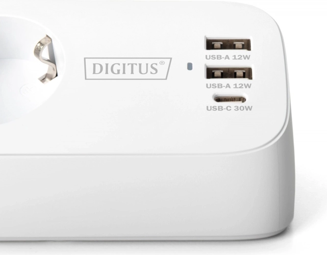 Gyors töltés USB‑C és USB‑A portokon