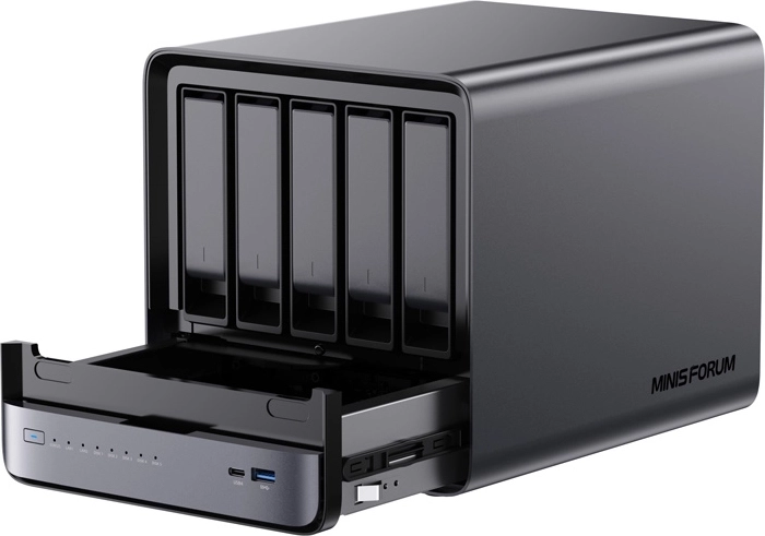 Bővítés PCIe x16 és OCuLink (eGPU) segítségével
