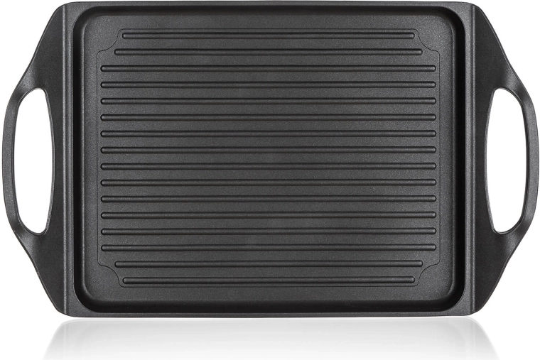 Masszív kialakítás és kényelmes fülek