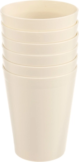 Egymásba rakhatók, helytakarékosak