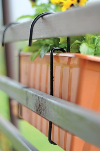 Erkélyekhez és kerítésekhez alkalmas