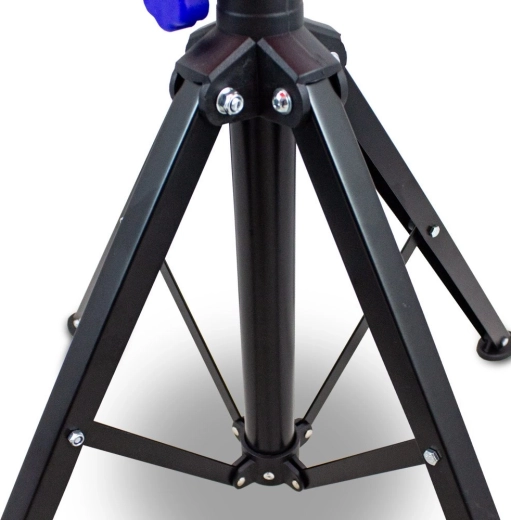 Stabil háromláb és acél konstrukció