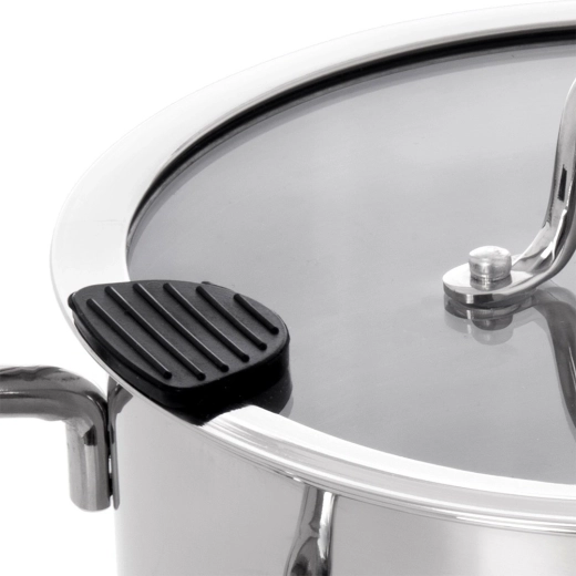 Egyenletes melegedés a többrétegű talpnak köszönhetően