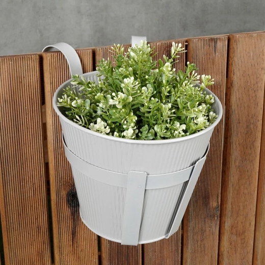 Egyszerű felakasztás szerszám nélkül