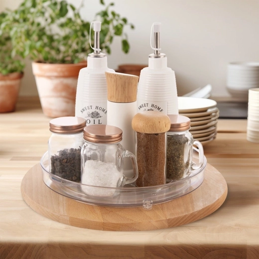 Rend a konyhában és a kamrában