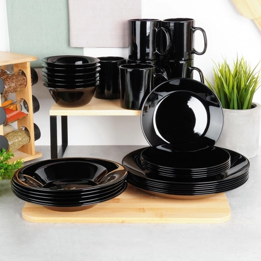 Könnyű karbantartás és praktikusan egymásba rakható tárolás