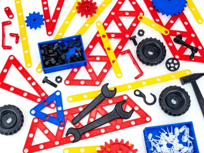 Építsen működő modelleket fogaskerékkel és lánccal