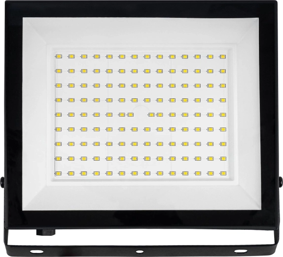Széles és egyenletes 120°‑os lefedettség