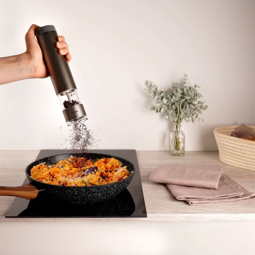 Egyszerű vezérlés egyetlen gombbal