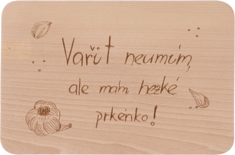 Fa konyhai vágódeszka „Főzni nem tudok” felirattal 30 × 20 cm