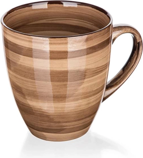 Kényelmes ivás a formának és a nagy fülnek köszönhetően