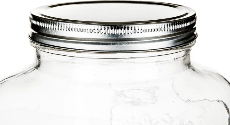 Széles nyak az egyszerű töltéshez