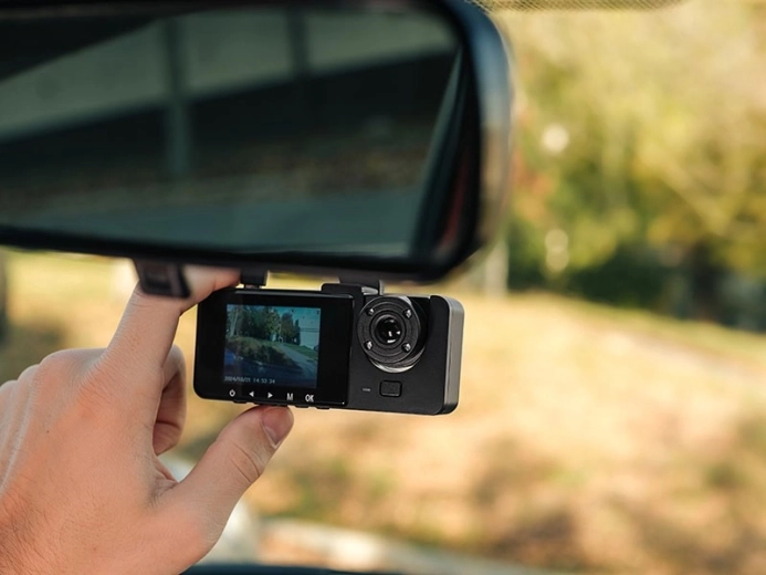 3" IPS kijelző az egyszerű kezelhetőségért