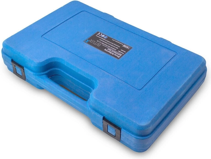 Masszív hordozható koff er