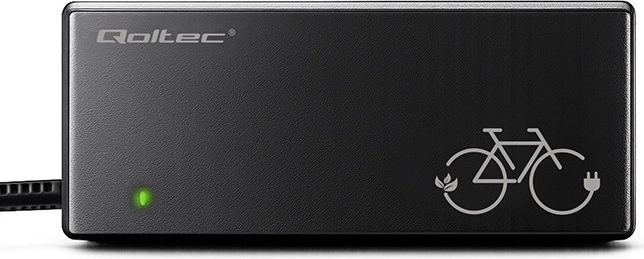 Jól látható LED állapotjelzés