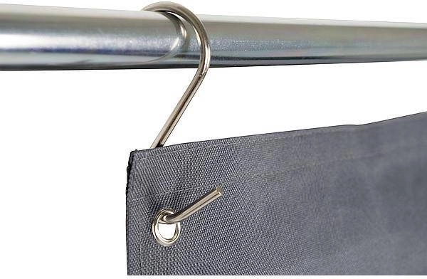 Egyszerű felszerelés akasztókra, tépőzárra és rúdra