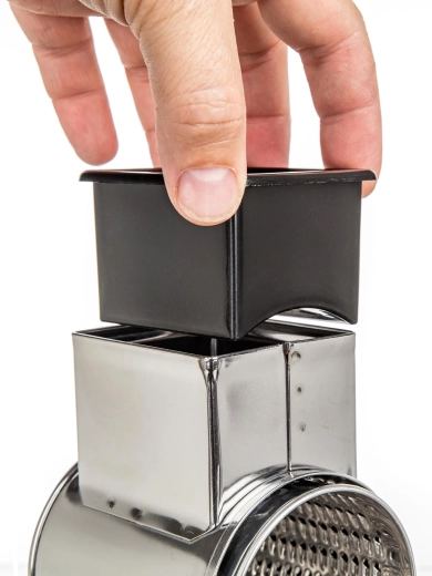 Biztonságos és kényelmes alapanyag-adagolás