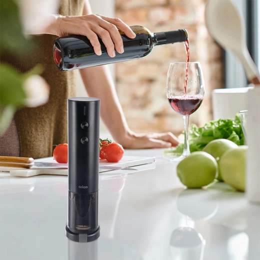 Fóliavágó a tartóban