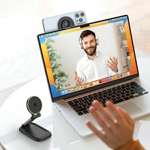 Állvány és laptopra rögzíthető tartó egyben