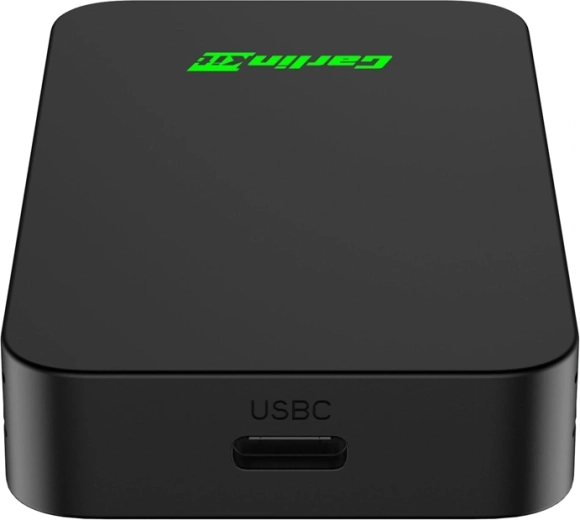 USB-C port és egyszerű Plug & Play csatlakoztatás