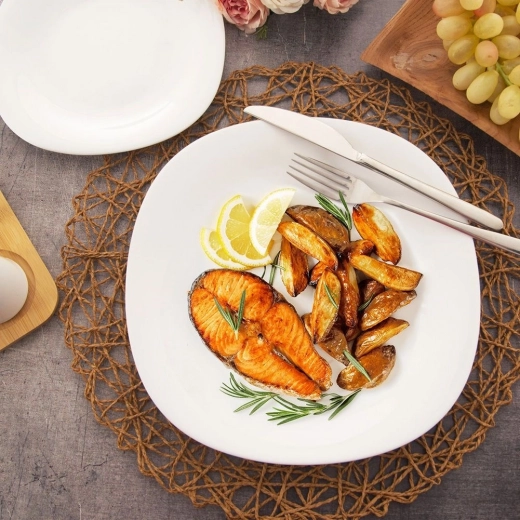 Ideális főételhez és stílusos tálaláshoz