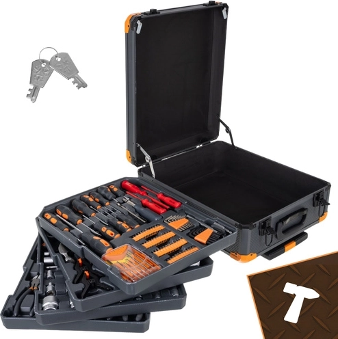 Áttekinthető rendszerezés 4 kivehető betétben