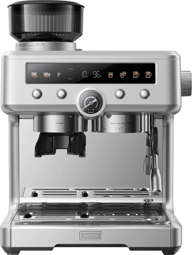 Két bojler és két szivattyú a folyamatos készítéshez