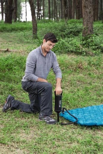 Könnyű és strapabíró kialakítás utazáshoz