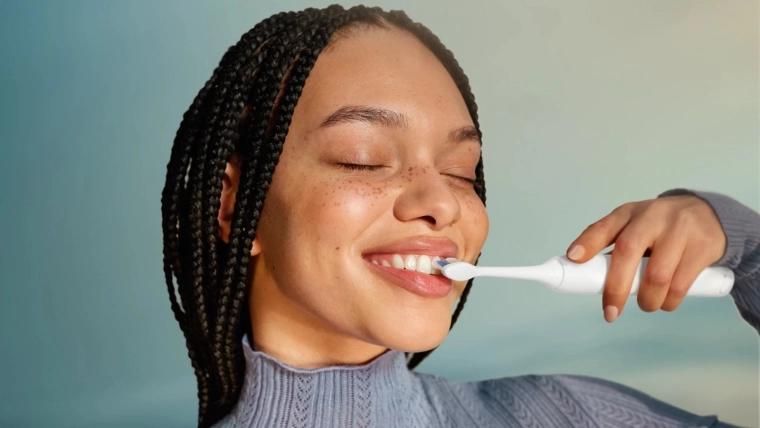 Intelligens nyomásérzékelő az íny védelmére