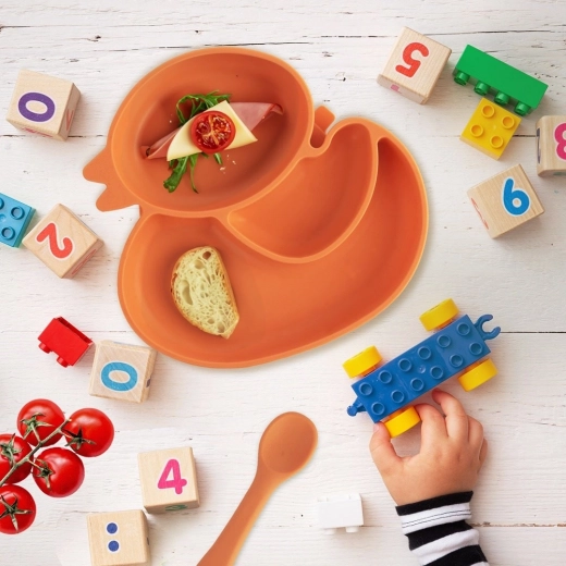 Három elkülönített rekesz a változatos étrendhez