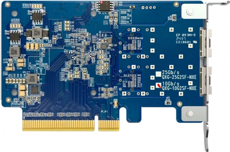 Két 10GbE SFP+ port a maximális átviteli teljesítményhez