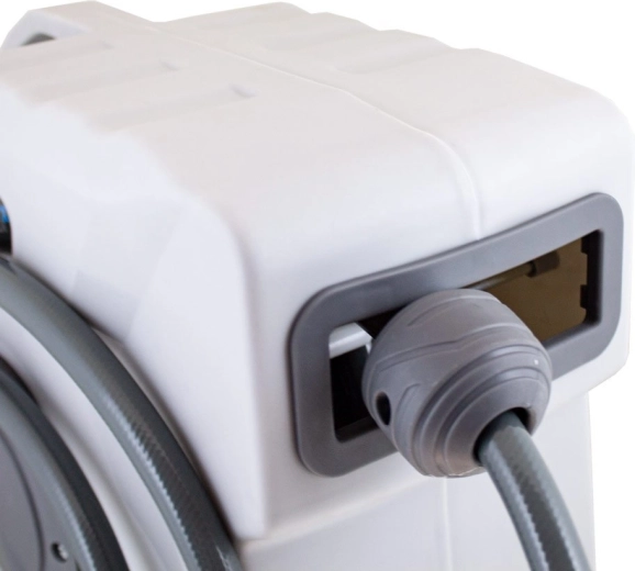 Automatikus felcsévélés és tömlővezetés