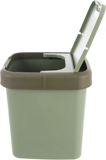 Billenő fedél a kényelmes bedobáshoz