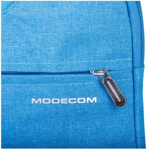 Praktikus elülső zseb apróságoknak