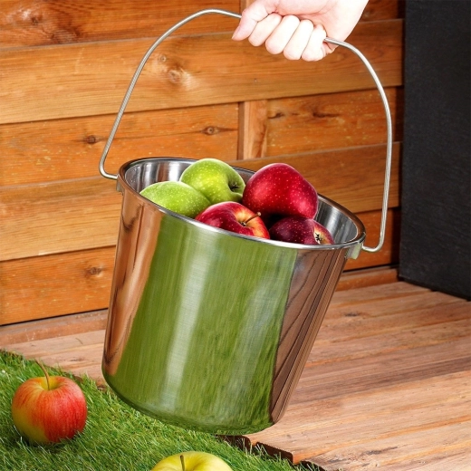 Erős fogantyú a kényelmes hordozáshoz