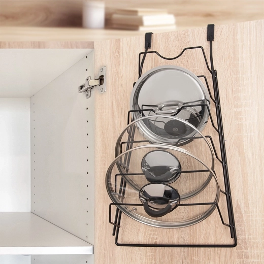 Helytakarékos tárolás akár 6 fedőhöz