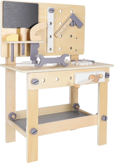 Valósághű satu és munkafelület