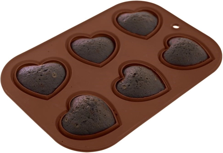 Egyszerre 6 szívalakú mélyedés