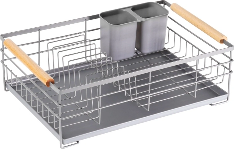 Okos elrendezés tányérokhoz, poharakhoz és evőeszközökhöz